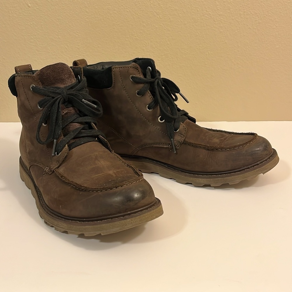 Sorel Men's Madson Moc Toe Waterproof Boot size 10